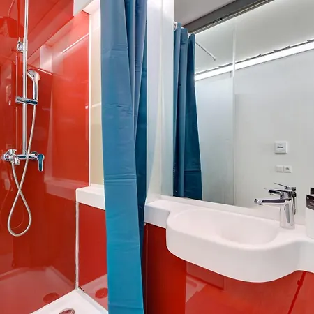 126 - Le Lokup - Wifi - Proche Tram * Реймс