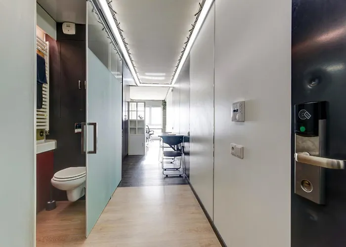 126 - Le Lokup - Wifi - Proche Tram Реймс