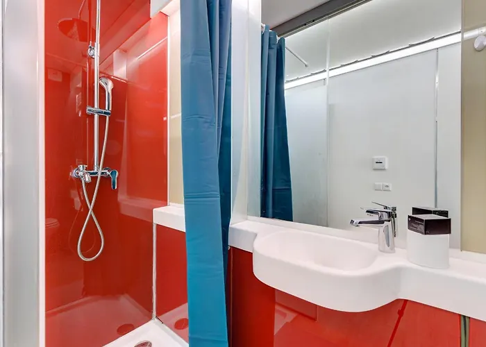 126 - Le Lokup - Wifi - Proche Tram * Реймс